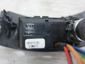 Foto de INTERRUPTOR VOLVO S40 BERLINA 2.5 20V Turbo CAT (220 CV / 162 KW) referencia 8691530 foto 3