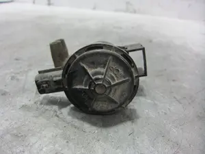 Foto de VALVULA SOLENOIDE CHRYSLER VOYAGER (RG) 2.4 CAT (147 CV / 108 KW) referencia 04669940 foto 5