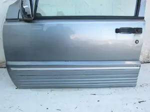 Foto de PUERTA DELANTERA IZQUIERDA CHRYSLER JEEP GR.CHEROKEE (ZJ)/(Z) 5.2 V8 CAT (211 CV / 155 KW) foto 4