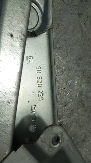 Foto de ELEVALUNAS DELANTERO IZQUIERDO OPEL VECTRA B BERLINA 1.7 Turbodiesel (17 DT / LU8) (82 CV / 60 KW) referencia 90520225 foto 3