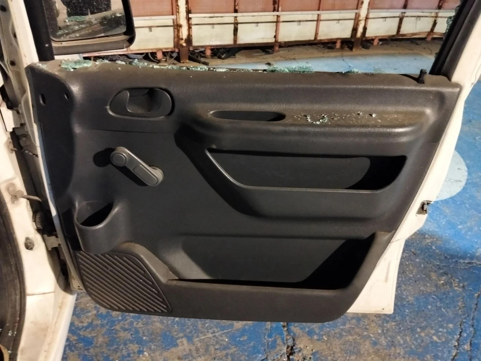 Foto de GUARNECIDO PUERTA DELANTERA DERECHA PEUGEOT EXPERT FURGÓN COMFORT (1995)