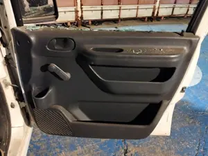 Foto de GUARNECIDO PUERTA DELANTERA DERECHA PEUGEOT EXPERT FURGÓN COMFORT (1995)