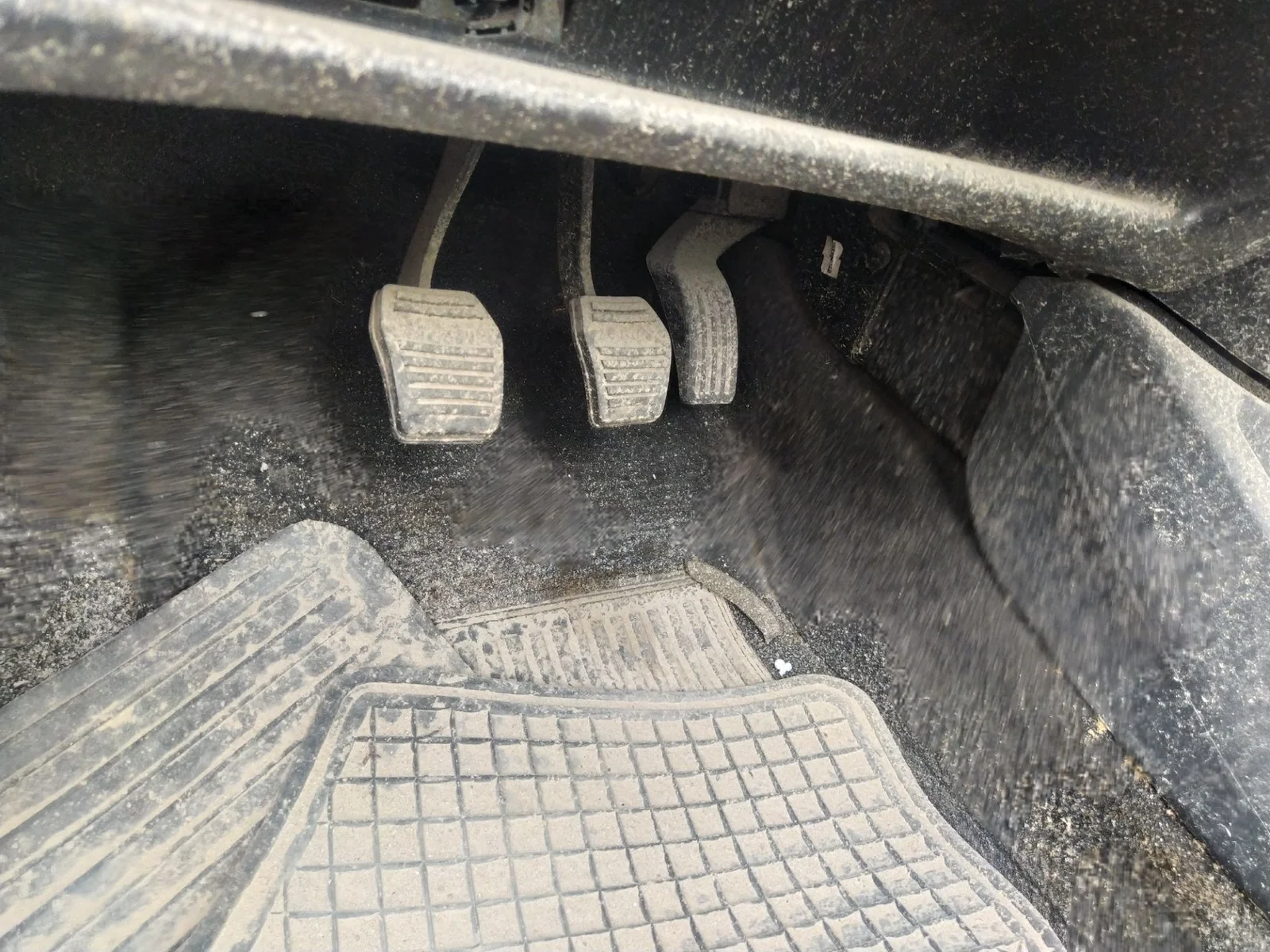 Foto de PEDAL ACELERADOR FORD FOCUS BERLINA (CAK) 1.8 TDDI Turbodiesel CAT (90 CV / 66 KW)