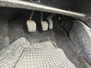 Foto de PEDAL ACELERADOR FORD FOCUS BERLINA (CAK) 1.8 TDDI Turbodiesel CAT (90 CV / 66 KW)
