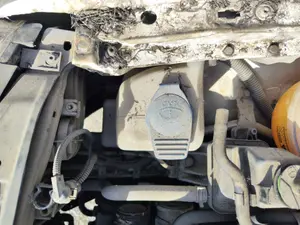 Foto de DEPOSITO LIMPIA VOLKSWAGEN GOLF IV BERLINA (1J1)(10.1997) 2.0  (116 CV / 85 KW)