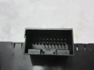 Foto de MANDO MULTIFUNCION SEAT IBIZA BERLINA (6J5) 1.2 TSI (86 CV / 63 KW) referencia 6J0927137AQ foto 4