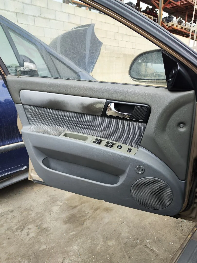 Foto de GUARNECIDO PUERTA DELANTERA IZQUIERDA CHEVROLET LACETTI 1.6 CAT (109 CV / 80 KW) referencia 96616097