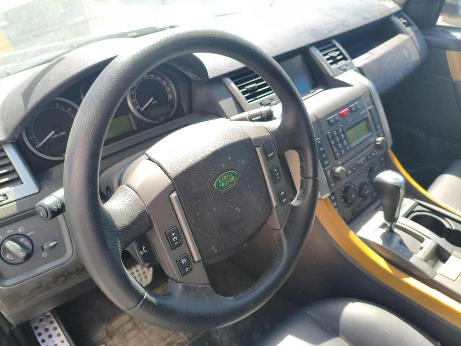 Foto de VOLANTE LAND ROVER RANGE ROVER SPORT 2.7 Td V6 CAT (190 CV / 140 KW) referencia LR017035
