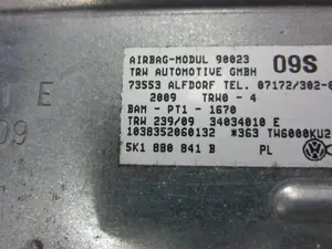 Foto de NO IDENTIFICADO VOLKSWAGEN GOLF VI (5K1)(10.2008) 1.6 TDI DPF (105 CV / 77 KW) referencia 5K1880841B foto 2