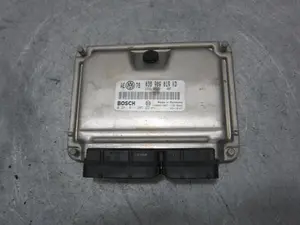 Foto de CENTRALITA MOTOR UCE VOLKSWAGEN PASSAT BERLINA (3B3) 1.9 TDI (131 CV / 96 KW) referencia 0281011205