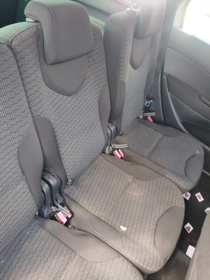 Foto de ASIENTO TRASERO MEDIO PEUGEOT 308 SW 2.0 16V HDi FAP CAT (RHR / DW10BTED4) (136 CV / 100 KW)
