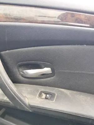 Foto de MANETA INTERIOR DELANTERA DERECHA BMW SERIE 5 BERLINA (E60)