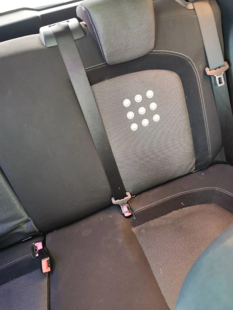 Foto de ASIENTOS TRASERO IZQUIERDO FIAT GRANDE PUNTO (199) 1.4 (95 CV / 70 KW)