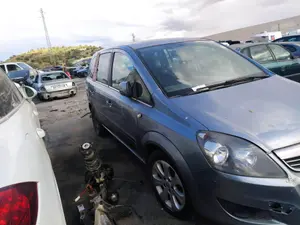 Foto de PUERTA DELANTERA DERECHA OPEL ZAFIRA B 1.7 16V CDTI (110 CV / 81 KW) referencia 13203014