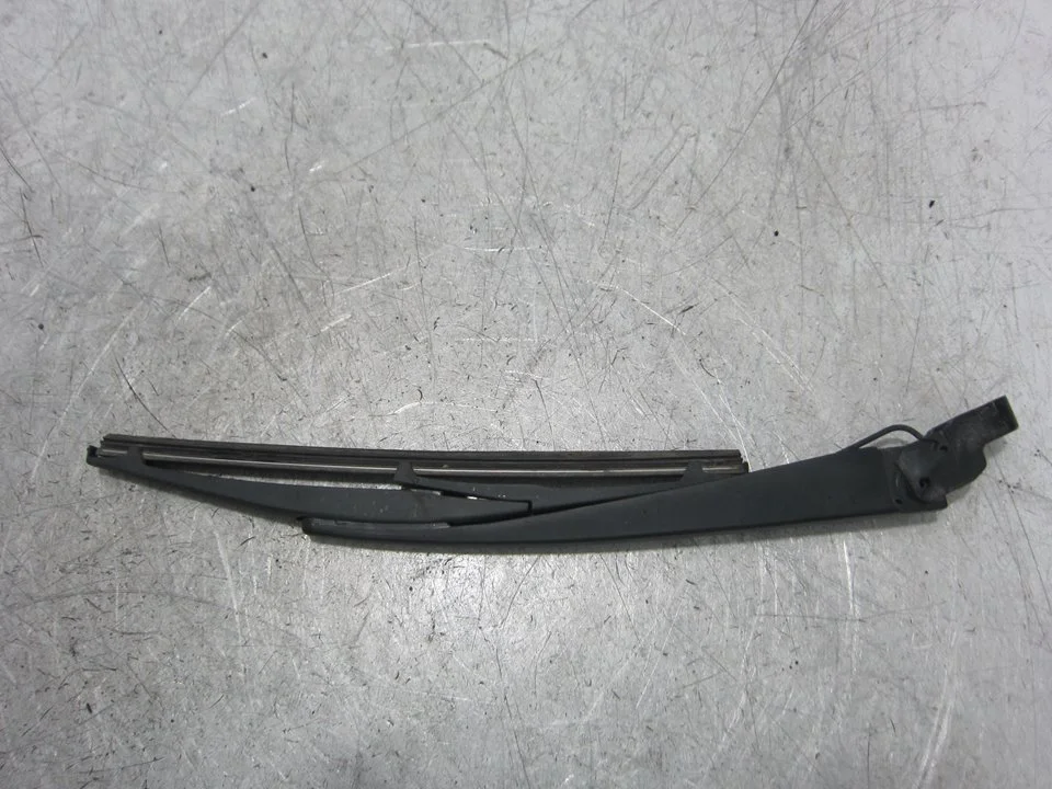 Foto de BRAZO LIMPIA TRASERO MITSUBISHI ASX (GA0W) 1.6 CAT (117 CV / 86 KW)