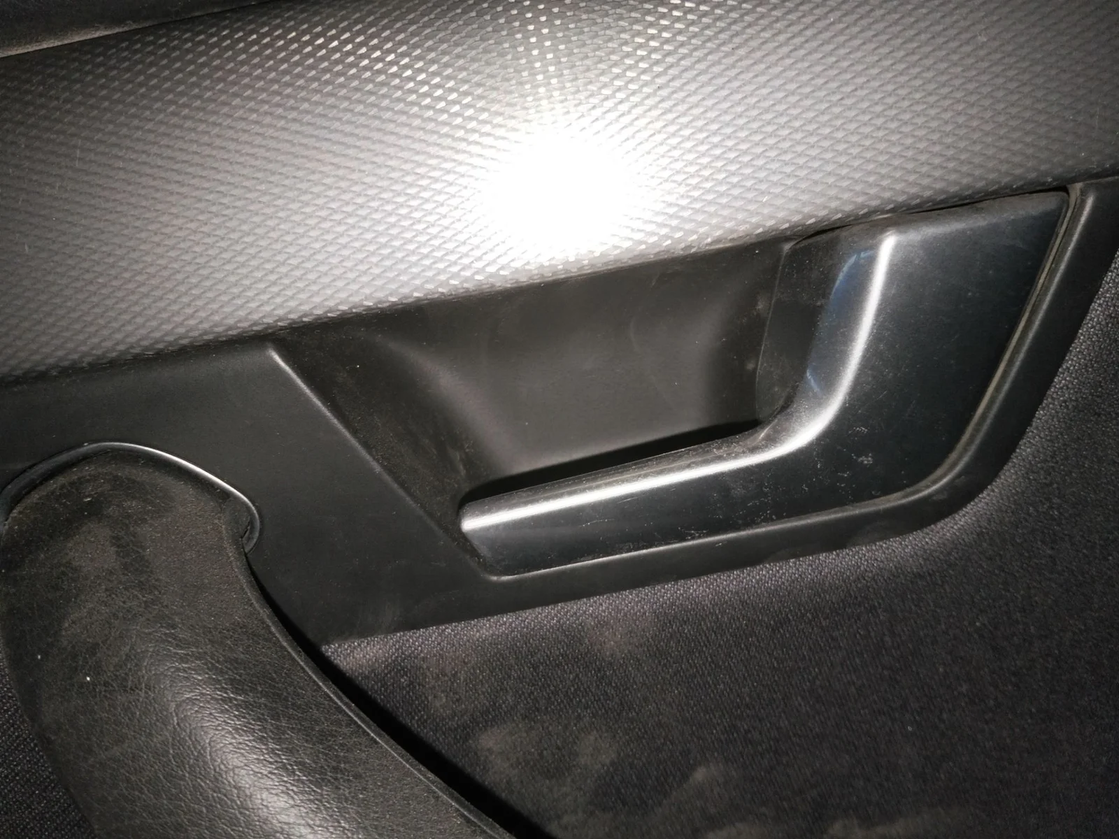 Foto de MANETA INTERIOR TRASERA DERECHA AUDI A4 BERLINA (8E)