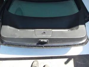 Foto de PORTON TRASERO VOLKSWAGEN GOLF VII BERLINA (BQ1/BE2) 1.6 TDI (116 CV / 85 KW) foto 9