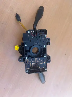 Foto de MANDO MULTIFUNCION HYUNDAI ATOS (EM) 1.1 12V CAT (58 CV / 43 KW) referencia SCO4650152 foto 2