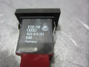 Foto de INTERRUPTOR AUDI A8 (D2) 2.5 V6 24V TDI (180 CV / 132 KW) referencia 4D0919281 foto 3