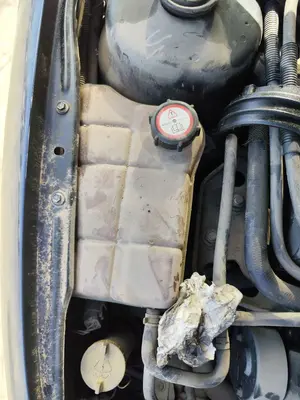 Foto de DEPOSITO EXPANSION FORD MONDEO BERLINA (GD) 1.8 Turbodiesel CAT (90 CV / 66 KW) referencia 1117755