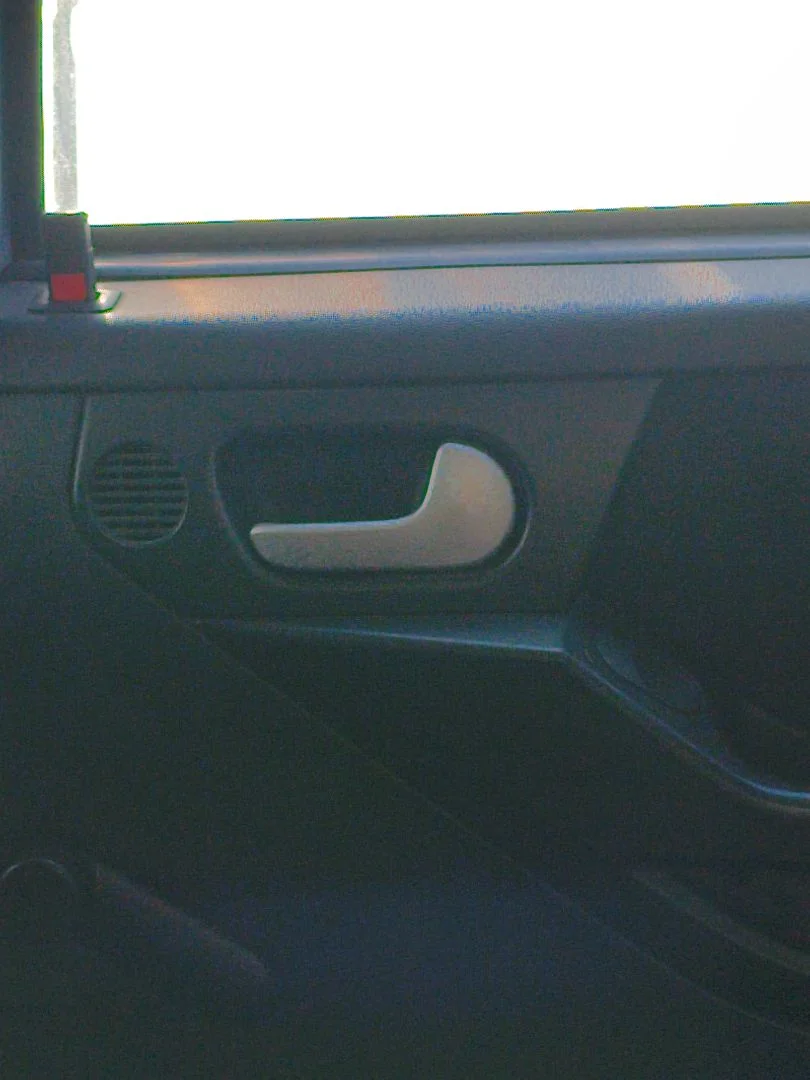 Foto de MANETA INTERIOR TRASERA DERECHA OPEL MERIVA 1.7 16V DTI CAT (Y 17 DT / LR6) (75 CV / 55 KW)