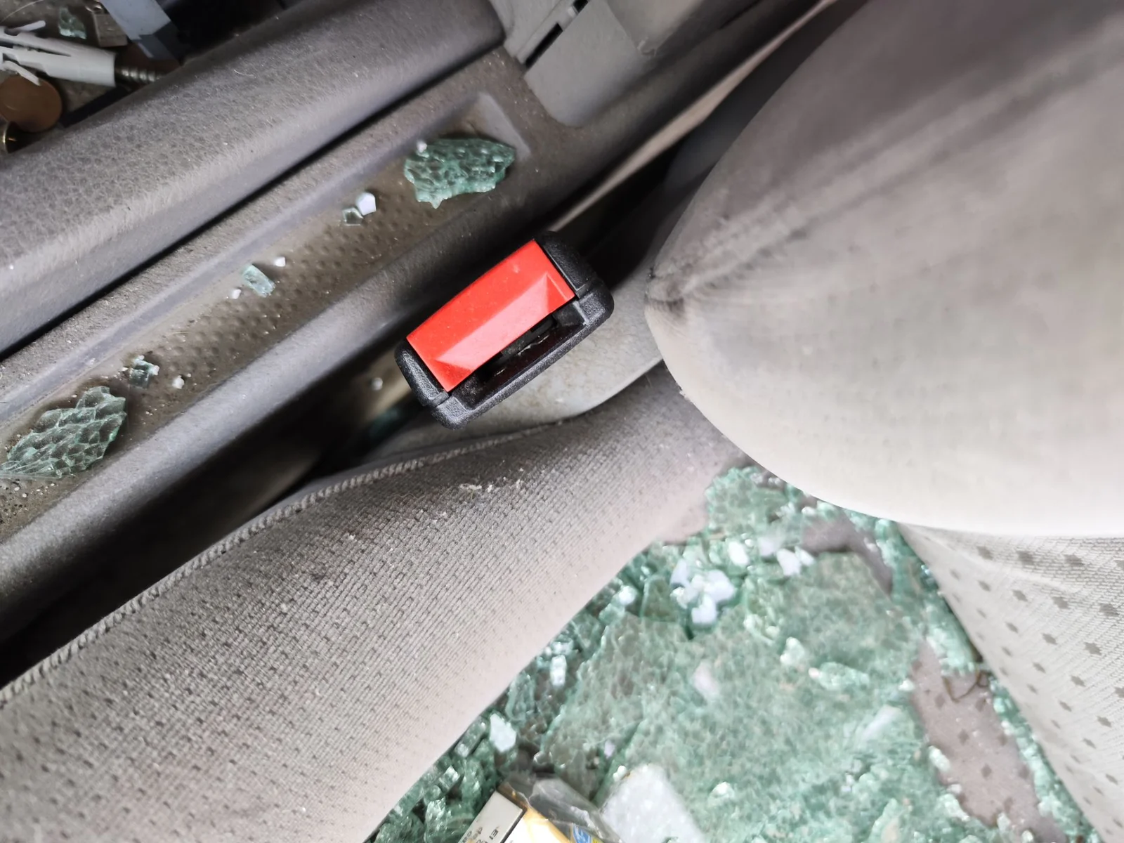 Foto de PRETENSOR AIRBAG IZQUIERDO VOLKSWAGEN PASSAT BERLINA (3B2) 1.9 TDI (116 CV / 85 KW)