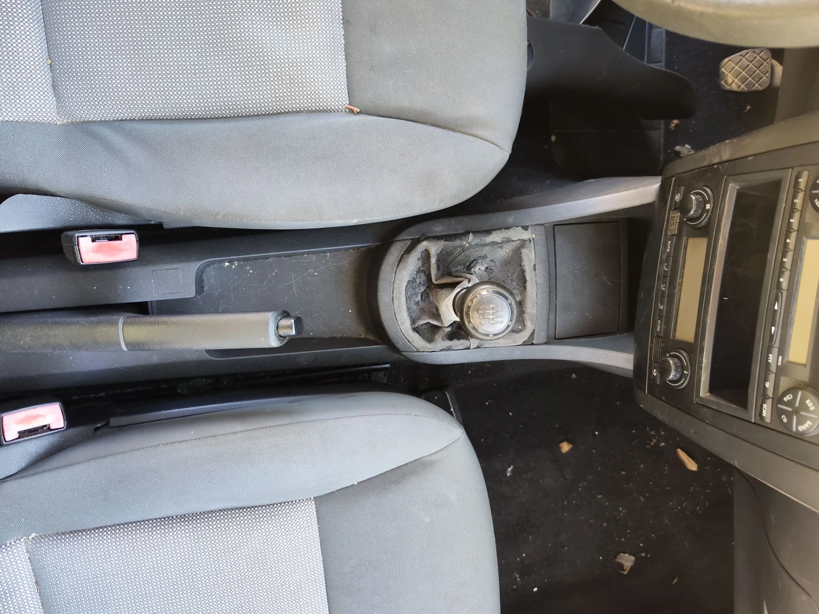 Foto de CONSOLA CENTRAL SEAT CORDOBA BERLINA (6L2) 1.4 16V (75 CV / 55 KW)