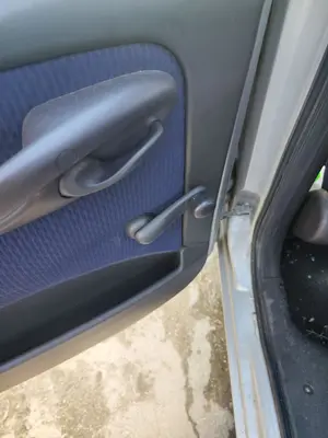Foto de ELEVALUNAS TRASERO IZQUIERDO FIAT II PUNTO (188) BERLINA 1.2 CAT (60 CV / 44 KW)