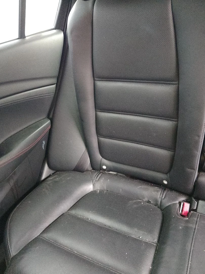 Foto de ASIENTOS TRASEROS MAZDA 6 BERLINA (GJ) 2.2 Turbodiesel CAT (175 CV / 129 KW) referencia GHP98820102