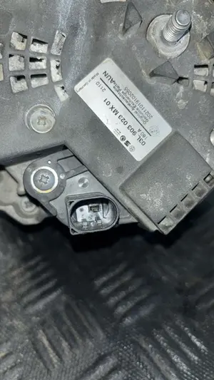 Foto de ALTERNADOR AUDI A3 (8L) 1.9 TDI (110 CV / 81 KW) referencia 038903018QV foto 8