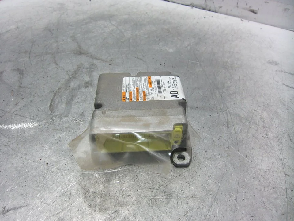 Foto de CENTRALITA AIRBAG TOYOTA AVENSIS CROSS SPORT (T27) 1.8 16V CAT (147 CV / 108 KW) referencia 8917005380