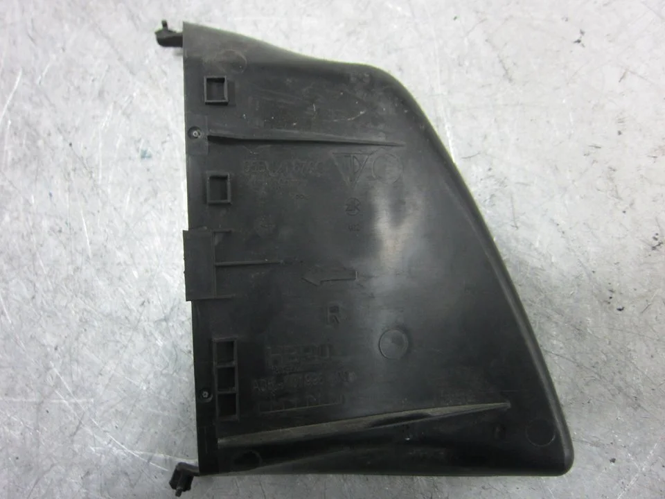 Foto de MOLDURA PORSCHE MACAN (95BA) referencia 95B121674C