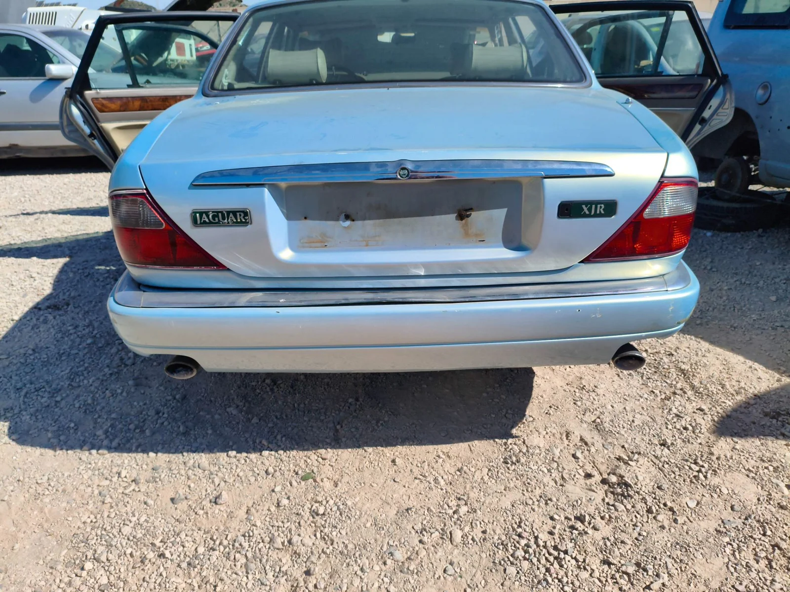 Foto de PARAGOLPES TRASERO JAGUAR XJ 3.2 CAT (211 CV / 155 KW) referencia BBC9492