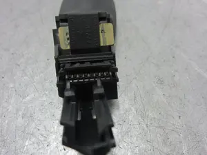 Foto de MANDO MULTIFUNCION CITROEN C5 BERLINA 2.0 HDi (109 CV / 80 KW) referencia 9841796460 foto 2