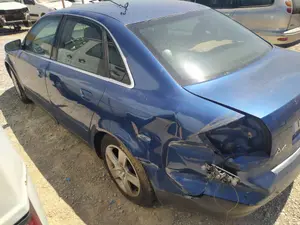 Foto de PUERTA TRASERA IZQUIERDA AUDI A4 BERLINA (8E) 1.9 TDI (131 CV / 96 KW) referencia 8E0833051