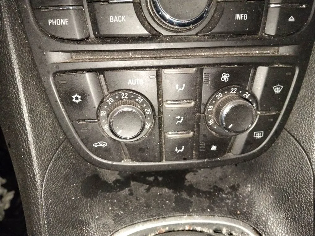 Foto de MANDO CALEFACCION / AIRE ACONDICIONADO OPEL MERIVA B