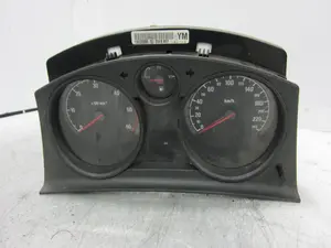 Foto de CUADRO INSTRUMENTOS OPEL ZAFIRA B 1.9 CDTI CAT (Z 19 DTL) (101 CV / 74 KW) referencia 3164392