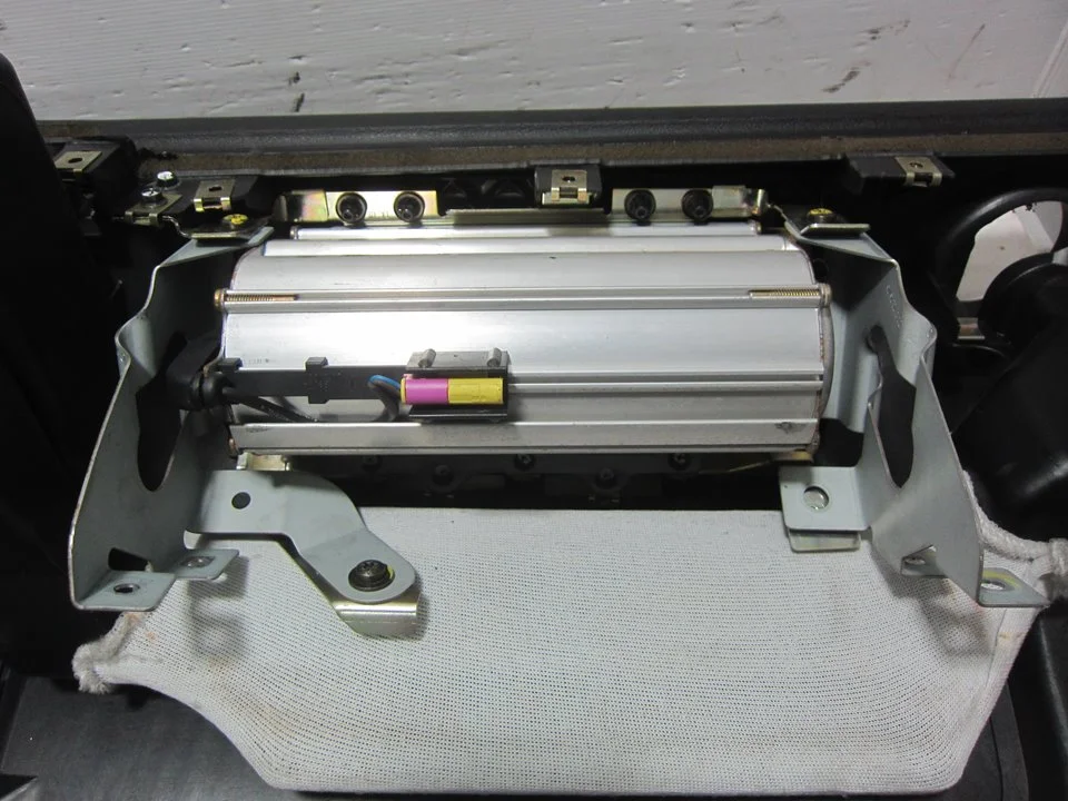 Foto de AIRBAG DELANTERO DERECHO AUDI TT COUPE/ROADSTER (8N3/8N9) 1.8 20V Turbo (180 CV / 132 KW) referencia 8L0880202E