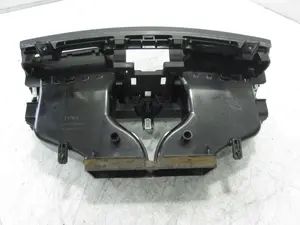 Foto de REJILLA AIREADORA RENAULT LAGUNA III BERLINA 2.0 dCi Diesel CAT (131 CV / 96 KW) referencia A2-A31001105 foto 2