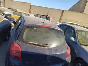 Foto de BASE DE ANTENA RENAULT CLIO III 1.2 16V (75 CV / 55 KW) referencia 8200280772 foto 2
