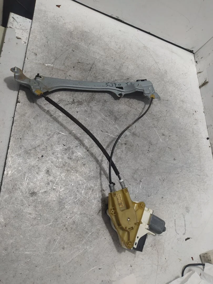 Foto de ELEVALUNAS TRASERO DERECHO RENAULT LAGUNA III BERLINA 1.5 dCi Diesel (110 CV / 81 KW)