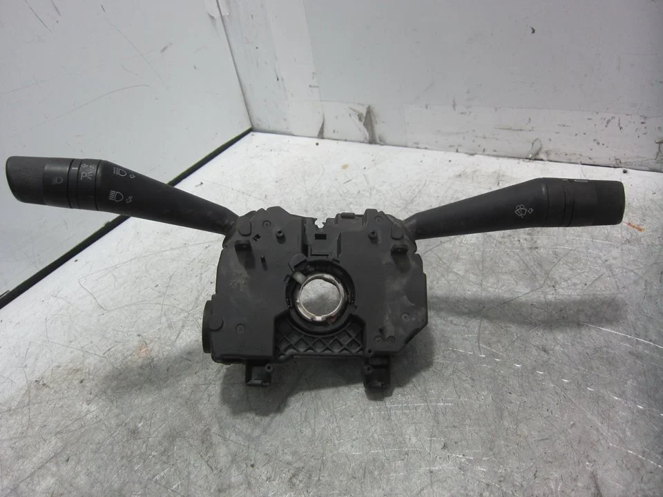 Foto de MANDO MULTIFUNCION FIAT II DOBLÒ (263) CARGO 1.3 16V JTD CAT (90 CV / 66 KW) referencia 28152271