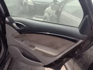 Foto de CERRADURA PUERTA TRASERA DERECHA CITROEN C5 BERLINA 2.0 HDi (109 CV / 80 KW) referencia 913784 foto 1