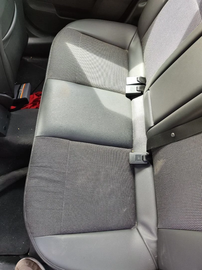 Foto de ASIENTO TRASERO MEDIO OPEL ASTRA H BERLINA 1.7 16V CDTI (110 CV / 81 KW)