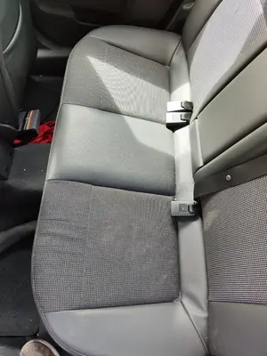 Foto de ASIENTO TRASERO MEDIO OPEL ASTRA H BERLINA 1.7 16V CDTI (110 CV / 81 KW)