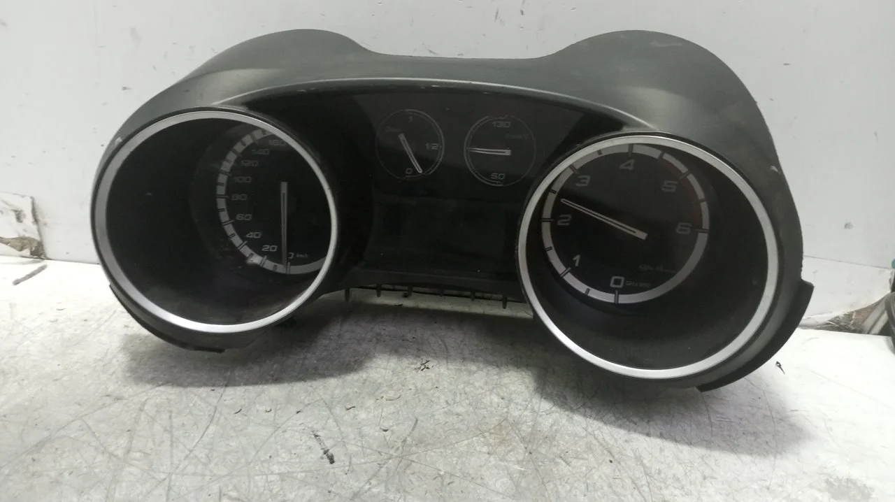 Foto de CUADRO INSTRUMENTOS ALFA ROMEO GIULIETTA (191) 1.6 JTDM CAT (105 CV / 77 KW) referencia 50516478