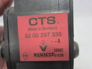 Foto de PEDAL ACELERADOR RENAULT CLIO III 1.5 dCi Diesel (68 CV / 50 KW) referencia 8200297335 foto 4
