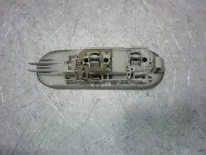Foto de LUZ INTERIOR RENAULT SCENIC II (JM) referencia 8200074362 foto 4