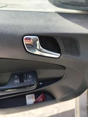 Foto de MANETA INTERIOR DELANTERA IZQUIERDA OPEL CORSA D 1.3 16V CDTI (75 CV / 55 KW)