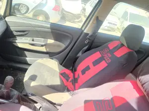Foto de ASIENTO DELANTERO DERECHO FIAT GRANDE PUNTO (199) 1.3 16V JTD CAT (75 CV / 55 KW)
